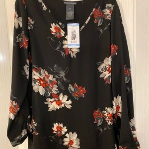 Ladies blouse. NWT